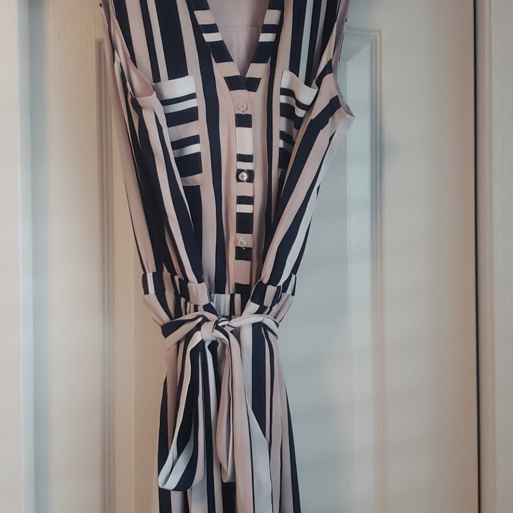 Striped Romper - Picture 4 of 4